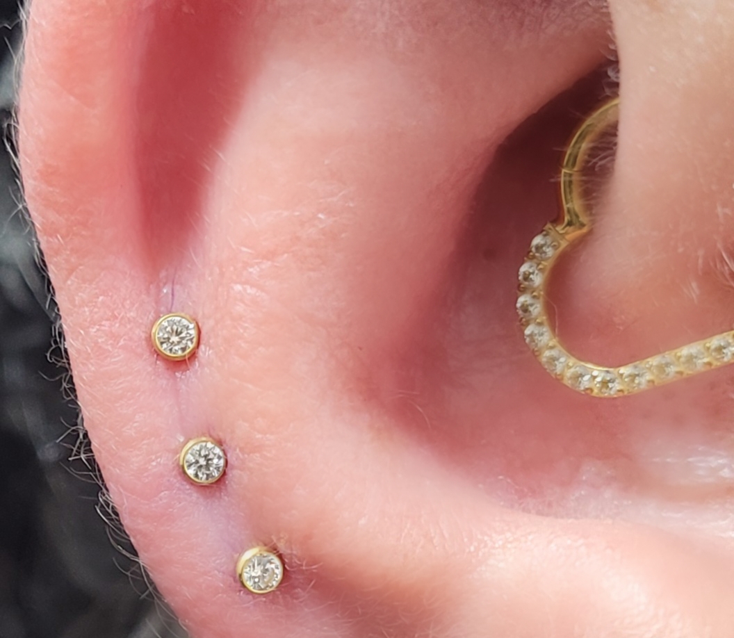 Três pontos de luz cravejados (Trio Australiano)